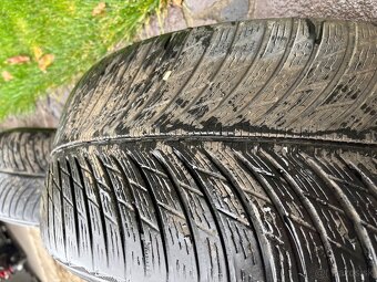 Zimné komplety/BMW X5 265/50 R19 - 9