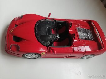 1:18  FERRARI F50  cervena Bburago - 9