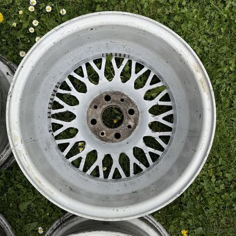 BMW E30 STYLING 5 R15 - 9