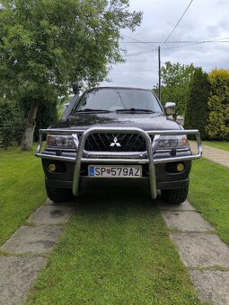 Mitsubishi Pajero Sport - 9