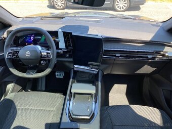 Renault Austral iconic esprit Alpine full hybrid E-Tech 200 - 9