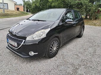 Peugeot 208 rok 2013 - 9