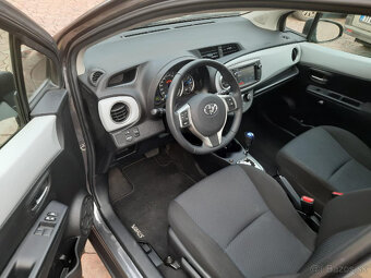 Toyota yaris 1,5 hybrid 11/2013 najeto 35 tis km - 9