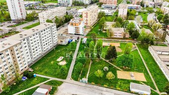 ZNÍŽENÁ CENA
3,5 izbový byt v Topoľčanoch s... - 9