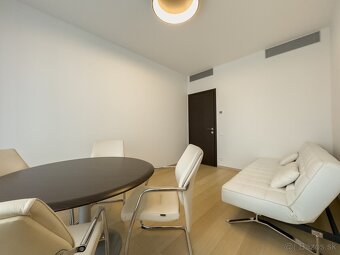 Prenájom 3 izbového bytu SKY PARK 81 m2, 2x parking - 9