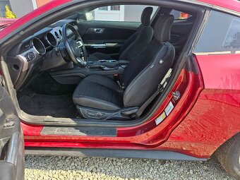 FORD MUSTANG 2.3 EcoBoost A/T - 9
