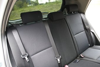 Toyota Auris 1,6i VVTI Valvematic - 9