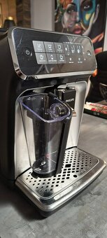 Predám automatický kávovar Philips 3200 - 9