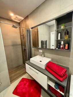 Predaj 5 izb.rodinný dom Hlohovec- NováŠtvrť - 9
