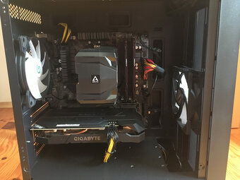 Herny PC AMD Ryzen 5 3600 nVidia RTX2060 27"LCD monitor - 9