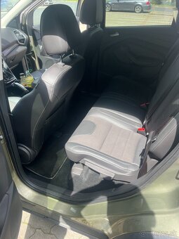 Ford KUGA 1.6 EcoBoost - 9