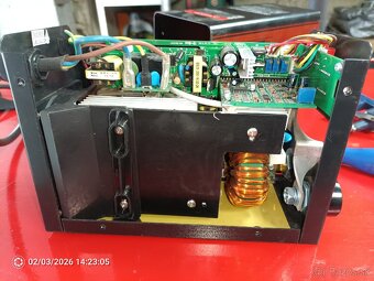 Invertorová zváračka Dnipro M SAB-250DPK - 9