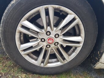 na predaj 17 palcové kolesá 5x108, obuté zimné 235/55 R 17 - 9