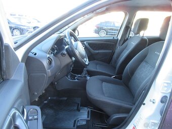 Dacia Duster 1.5 dCi 4x4  s odp. DPH - 9