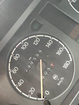Predám Škodu Favorit 1993 – 98 000 km, nová STK a EK - 9