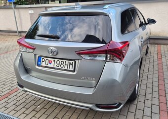 Toyota Auris 1.2 TS (Touring Sports) 85kW 2015 - 9