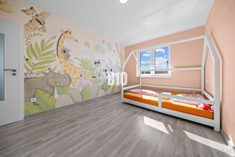 Krásny 4-izbový bungalov vo Hviezdoslavove - 9