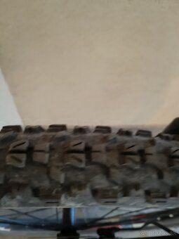 Crussis e - Largo 9,6 M modro červená 2021 - 9