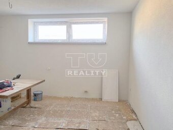 ROZOSTAVANÝ 2-PODLAŽNÝ DOM PRED DOKONČENÍM
RUŽOMBEROK-... - 9