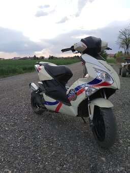 Skúter 50cc - 9