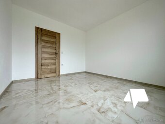 Predaj 4-izbový rodinný dom Čakajovce HOLOHOM- voľný, ŠTANDA - 9