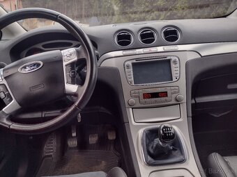 FORD S-MAX 2.0 TDI 103 KW NAJ.235000 KM - 9