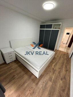 2-izbový zariadený byt Považská Bytrica Kolónia - 9