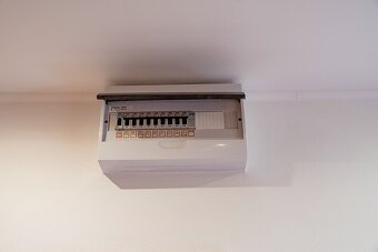 2-IZBOVÝ BYT NA ULICI MLÁDEŽE-ZNÍŽENÁ CENA - 9