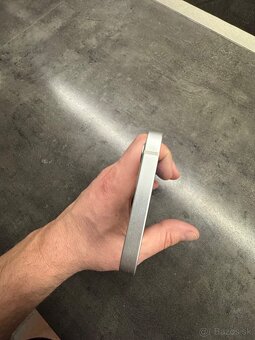 Predam Iphone 12 64gb biely - 9