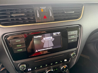 Škoda Octavia Combi 1.6 TDI 110k Ambition - 9