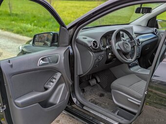 Mercedes-Benz B trieda 180 Entry A/T, 1. majiteľ - 9