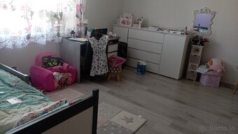 Predám zrekonštruovaný rodinný dom - 9