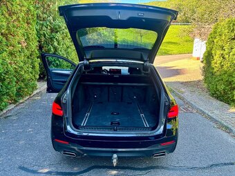 Predám BMW rad 5 Touring 530d mHEV xDrive M-packet - 9