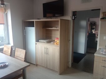 Vstavaná kuchyňa, skrine - 9