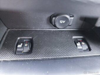 Peugeot 308 BlueHDI,automat. - 9