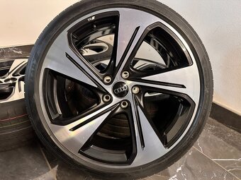 original audi a3 s3 r19 RS 8Y 8Y0601025CG letní - 9