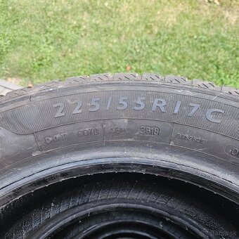 225/55 r17c Dunlop - 9