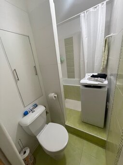 Na predaj 3. izbový byt s dvomi loggiami v Malackách. - 9