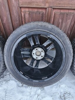 Audi A6 C8 R19 245/45 - 9