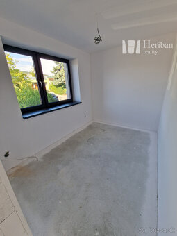 5 izb.RD+4 ár.pozemok, nová kvalitná rek.,Jazdecká ul, Sever - 9