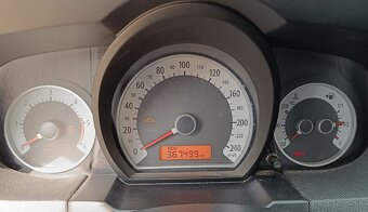 Kia Cee`d 1,6 CRDi 1800€ (1700€) - 9