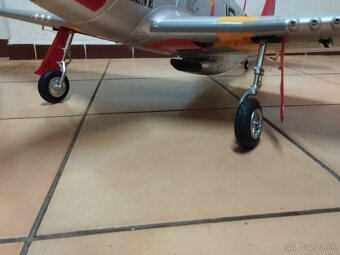 Mustang P- 51D, NOVY, Nelietany - 9