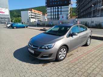 Predám Opel Astra 1.6 CDTI 100kw sedan - 9