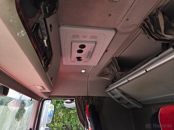 TAHAČ DAF XF 510 FTT 6X4, EURO 6, MANUÁL r.2015, RETARDÉR - 9
