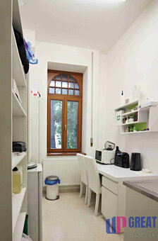 PRENÁJOM ambulancia/služby 48,60 m2, Piešťany, Winterova ul. - 9