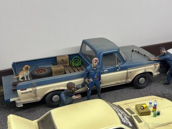 1:18 The Walking Dead TV Series Model Car - 9