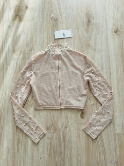 NÁDHERNÝ TOP S PERLAMI značky GREEN APPLE, PC 36 EUR - 9
