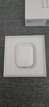AirPods 2. generácie - 9
