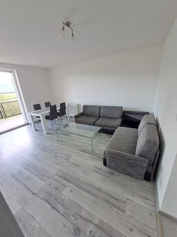 PRENÁJOM - ZARIADENÝ 3 IZBOVÝ BYT s VEĽKOU LOGGIOU - 9