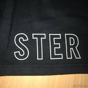 KRAŤASY HOLLISTER čierne veľ. S - M - 9